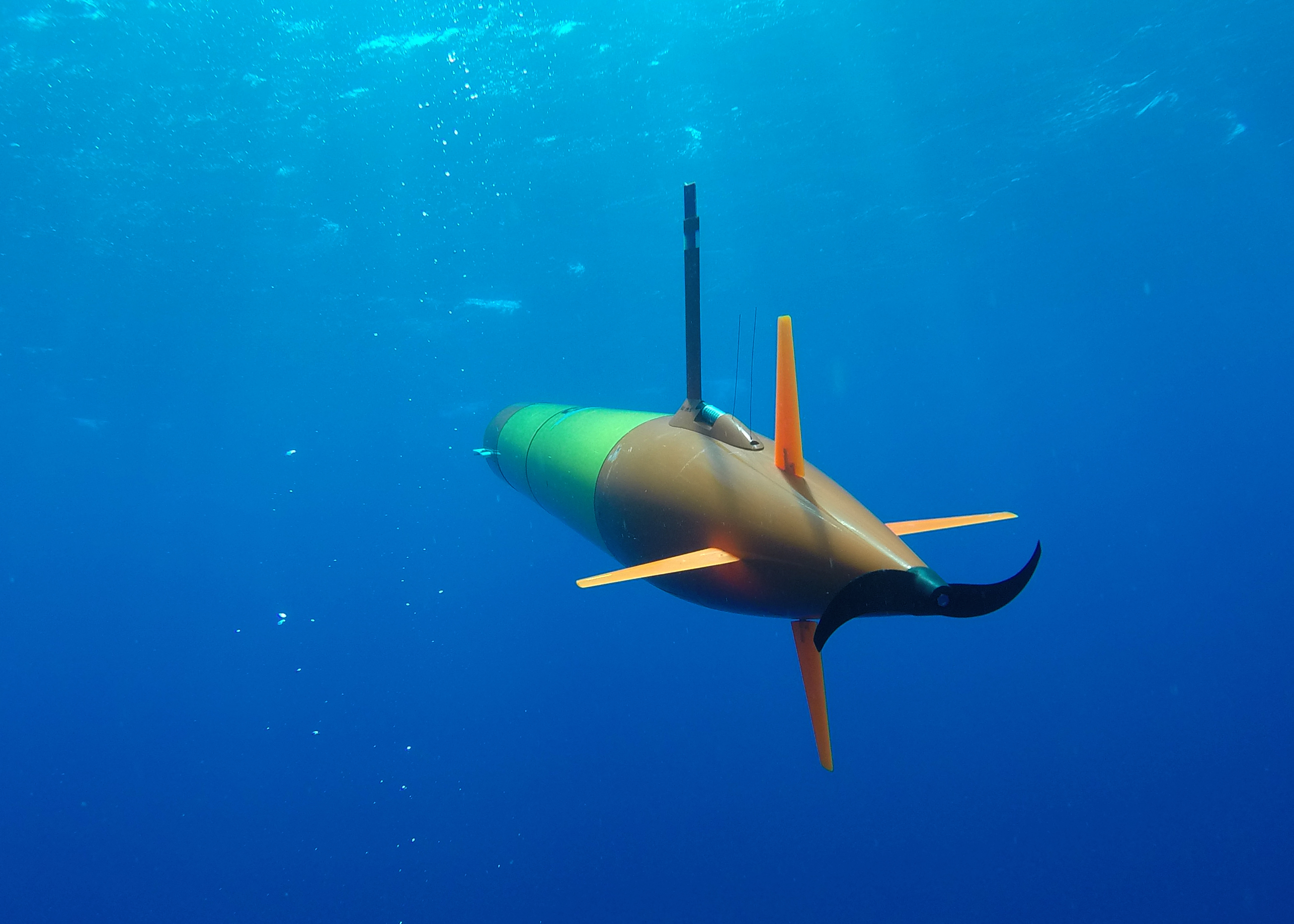Long-range AUV