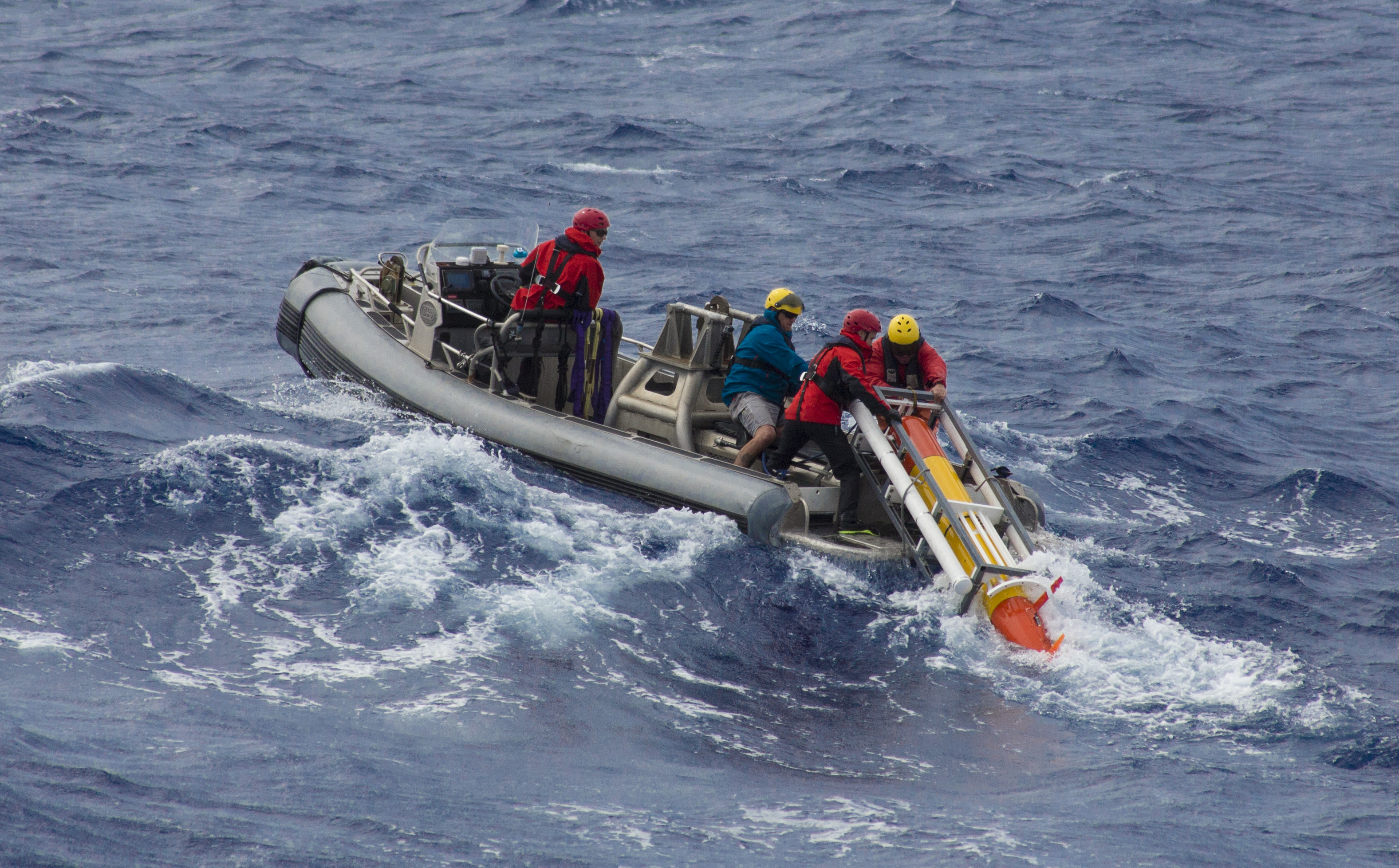 Aku Recovery Boat leg1 Hoffman